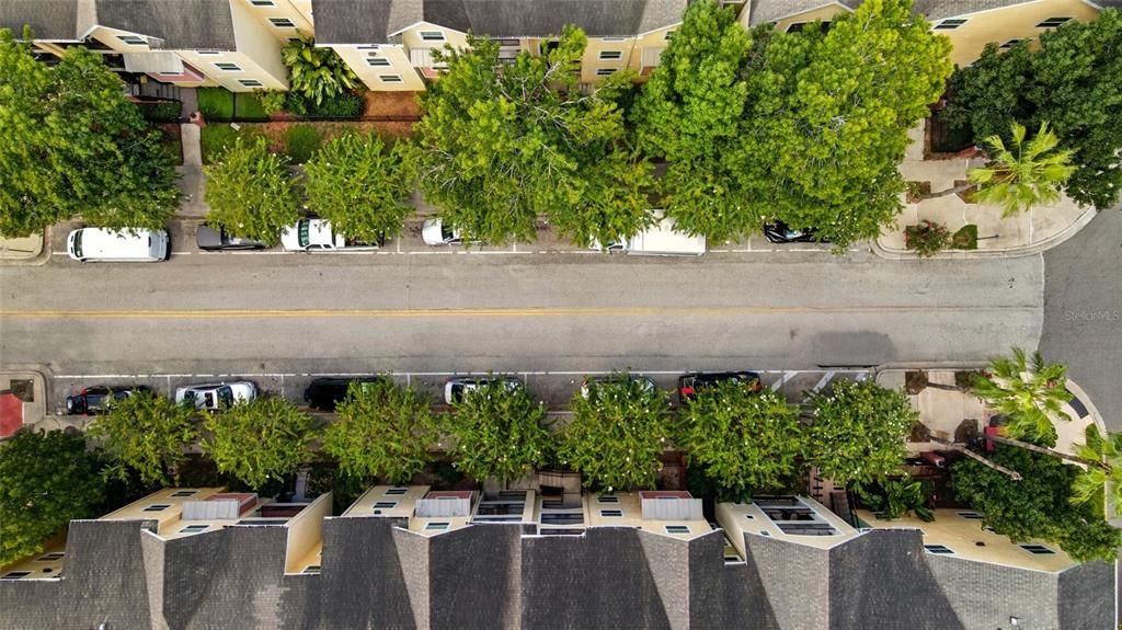 For Sale: $149,900 (1 beds, 1 baths, 598 Square Feet)