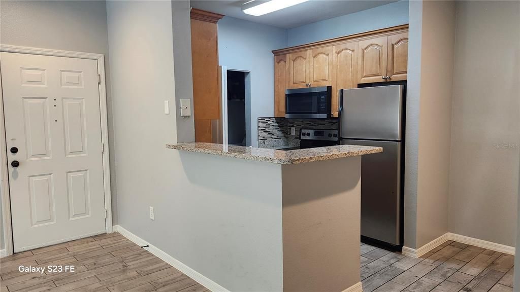 For Sale: $149,900 (1 beds, 1 baths, 598 Square Feet)