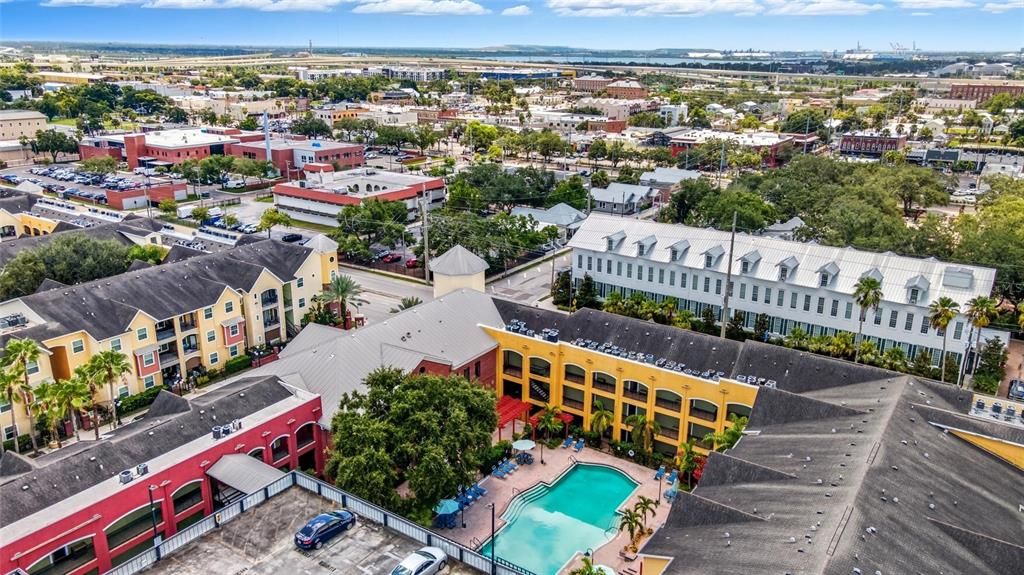 For Sale: $149,900 (1 beds, 1 baths, 598 Square Feet)