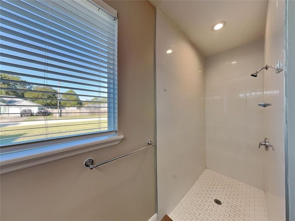 For Rent: $1,859 (3 beds, 2 baths, 1264 Square Feet)