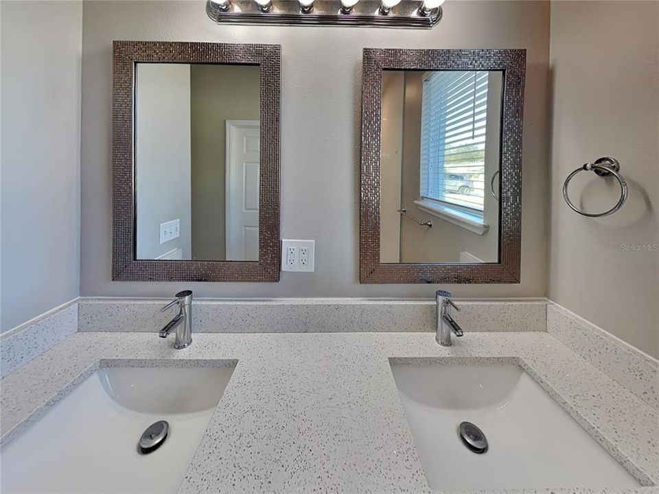 For Rent: $1,859 (3 beds, 2 baths, 1264 Square Feet)