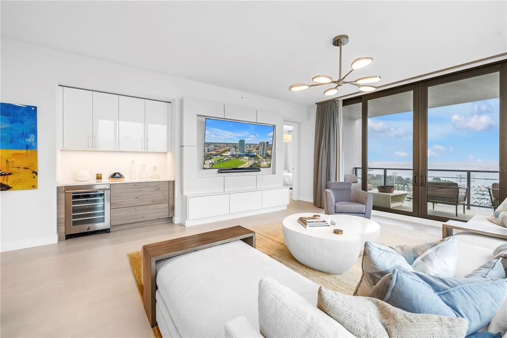 For Sale: $2,625,000 (3 beds, 4 baths, 2712 Square Feet)