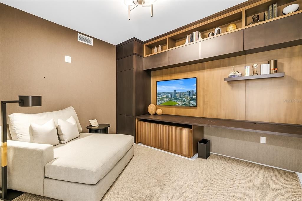 For Sale: $2,625,000 (3 beds, 4 baths, 2712 Square Feet)