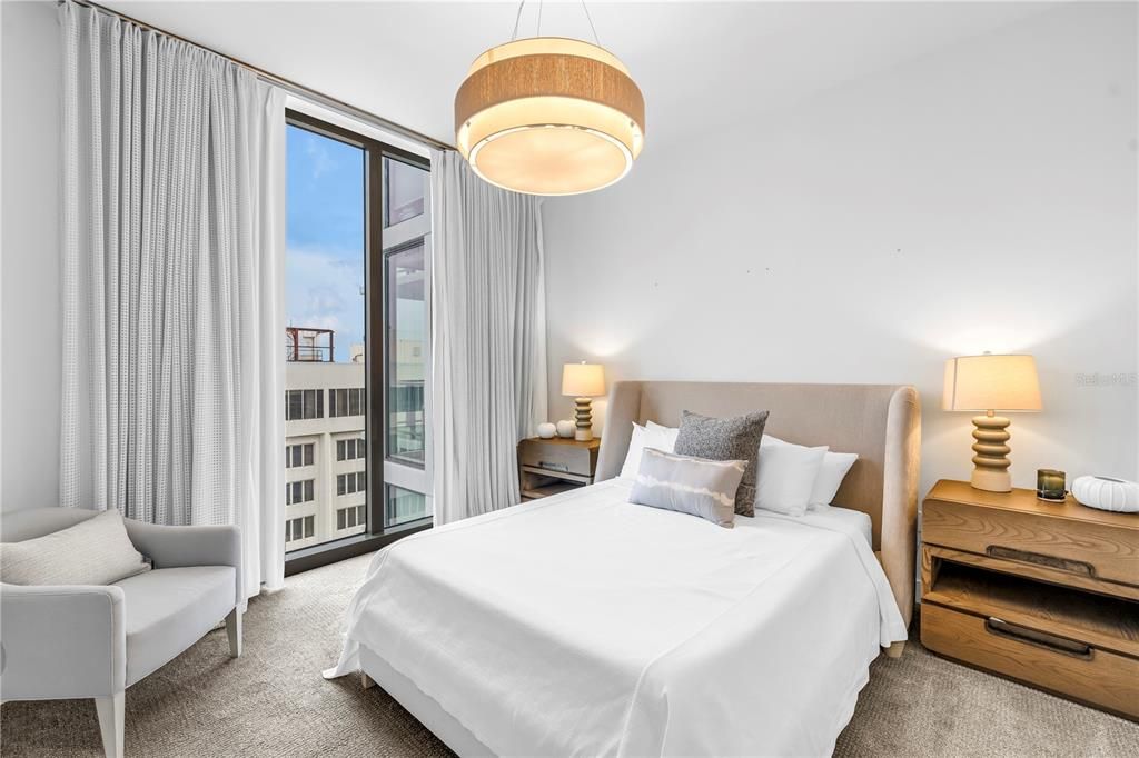 For Sale: $2,625,000 (3 beds, 4 baths, 2712 Square Feet)