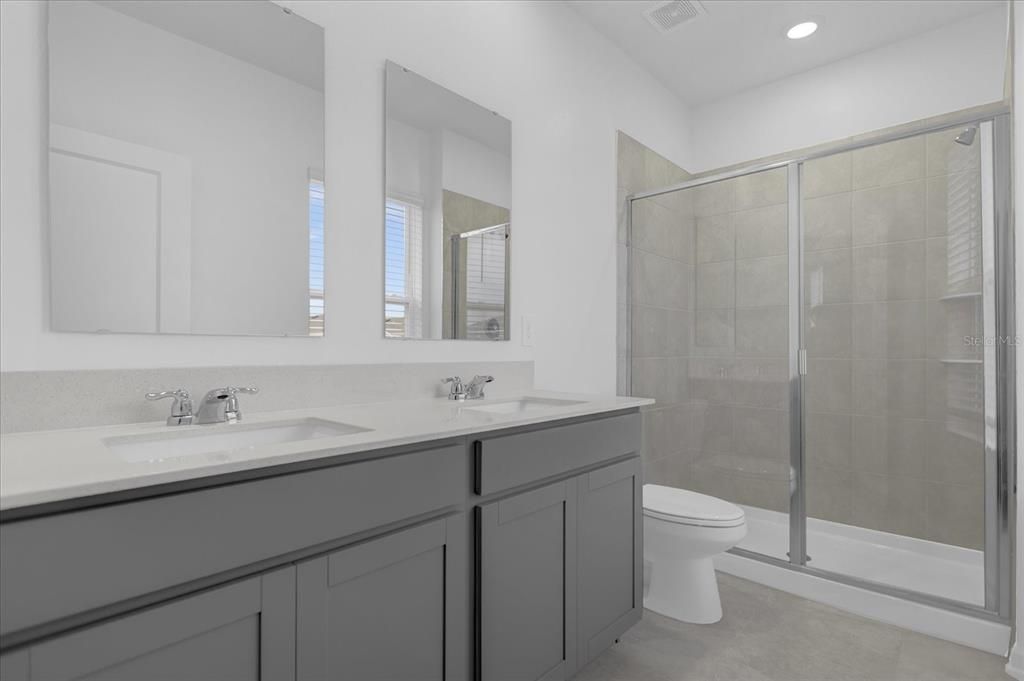 En Renta: $2,350 (3 camas, 2 baños, 1615 Pies cuadrados)