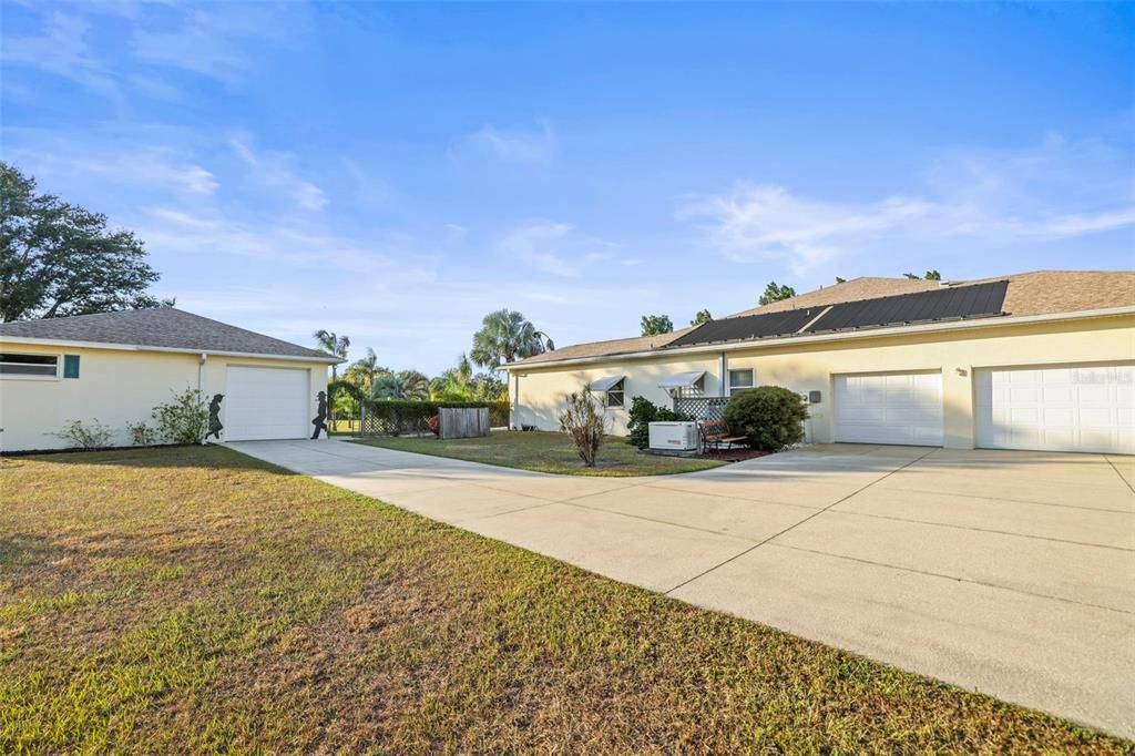 For Sale: $1,100,000 (4 beds, 2 baths, 3095 Square Feet)