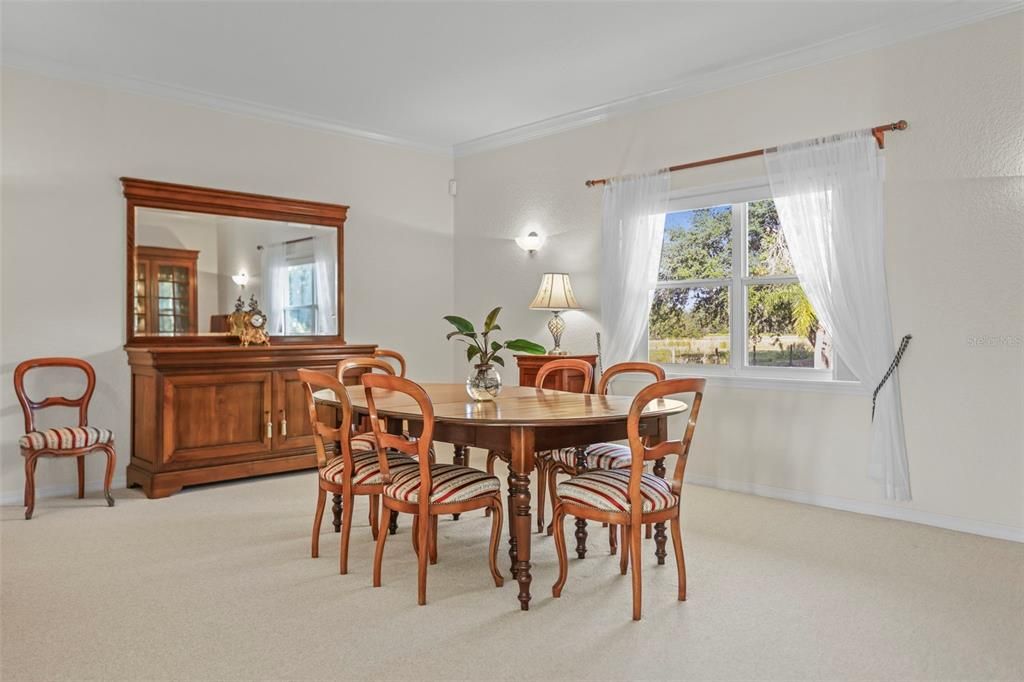 For Sale: $1,100,000 (4 beds, 2 baths, 3095 Square Feet)