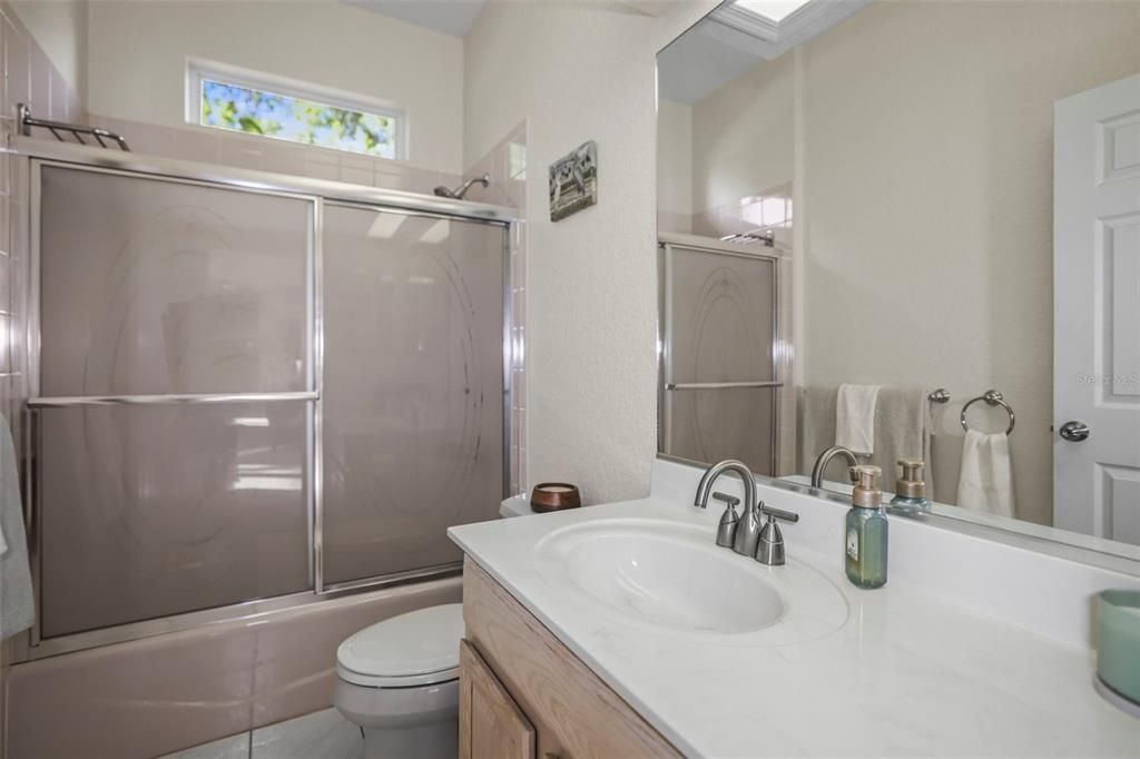 For Sale: $1,100,000 (4 beds, 2 baths, 3095 Square Feet)