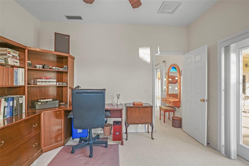 For Sale: $1,100,000 (4 beds, 2 baths, 3095 Square Feet)