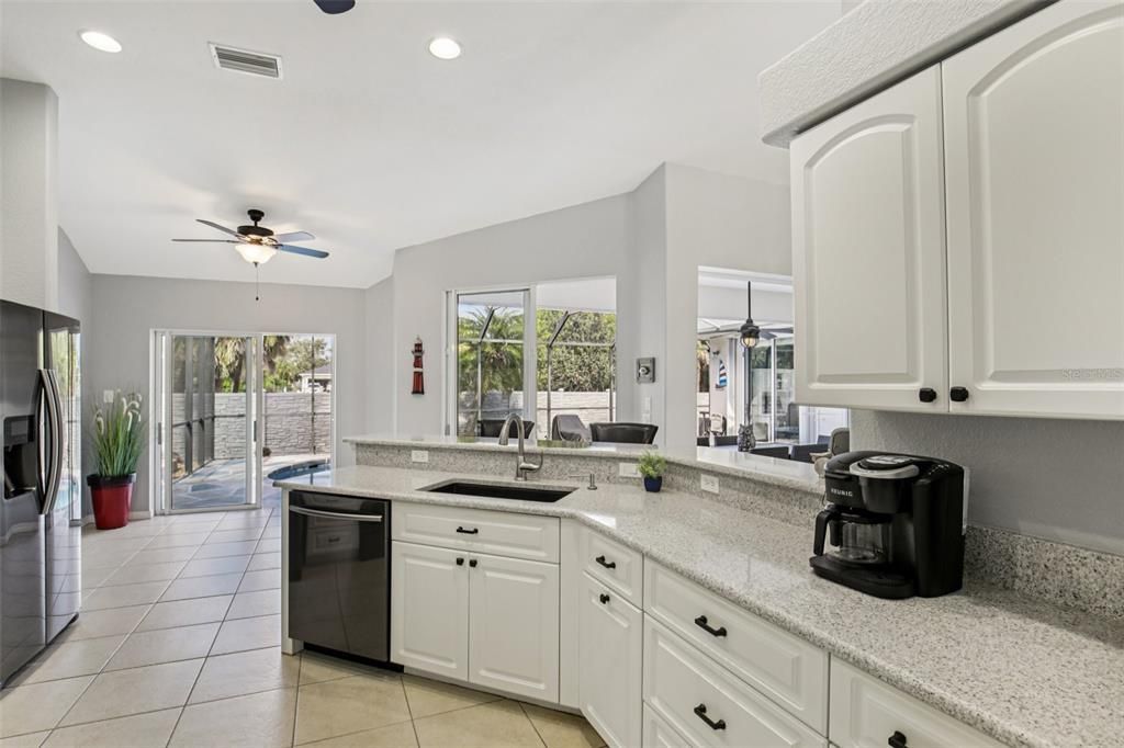Active With Contract: $499,500 (3 beds, 2 baths, 2064 Square Feet)