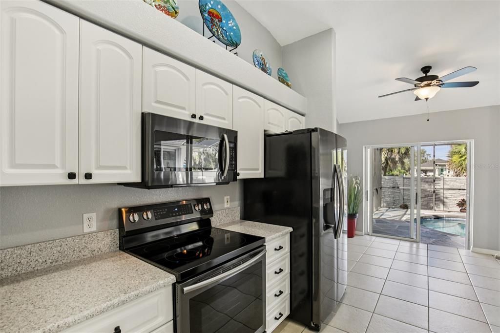 Active With Contract: $499,500 (3 beds, 2 baths, 2064 Square Feet)