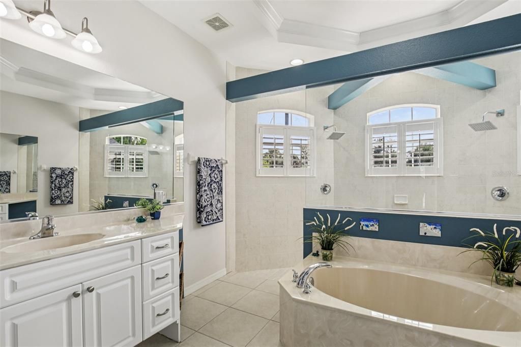 Active With Contract: $499,500 (3 beds, 2 baths, 2064 Square Feet)