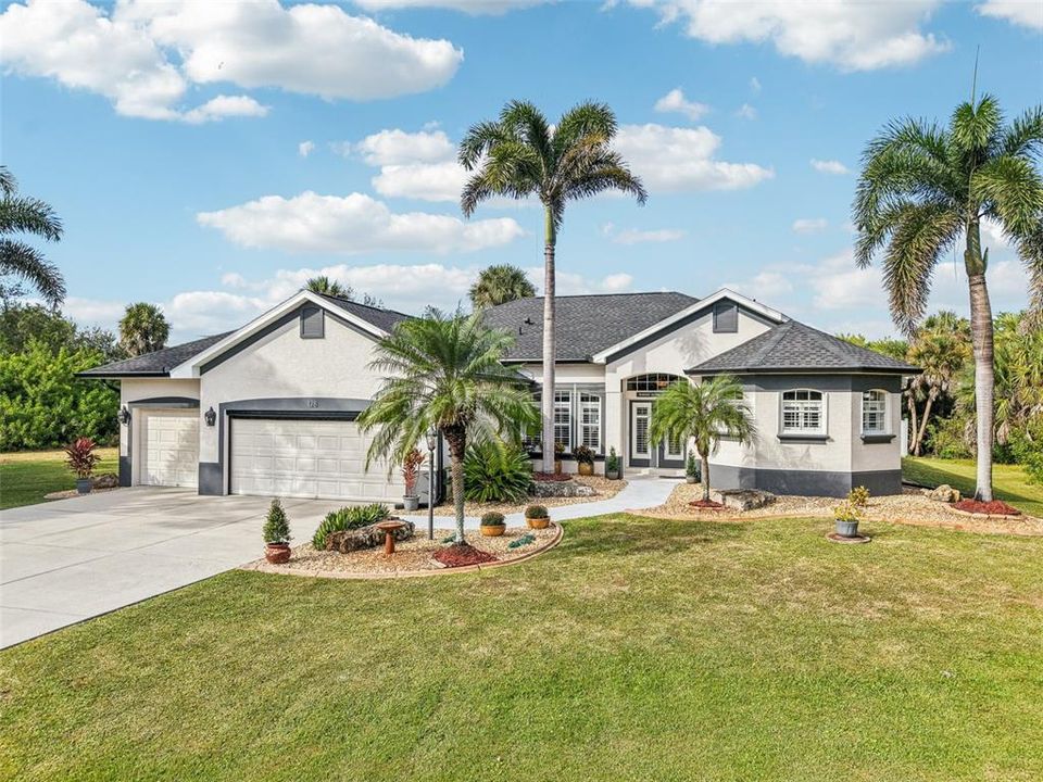 Active With Contract: $499,500 (3 beds, 2 baths, 2064 Square Feet)