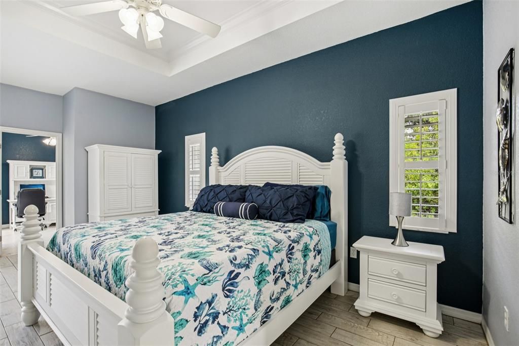 Active With Contract: $499,500 (3 beds, 2 baths, 2064 Square Feet)