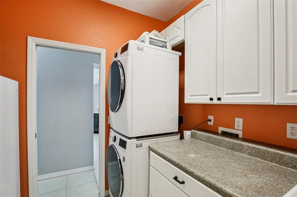 Active With Contract: $499,500 (3 beds, 2 baths, 2064 Square Feet)