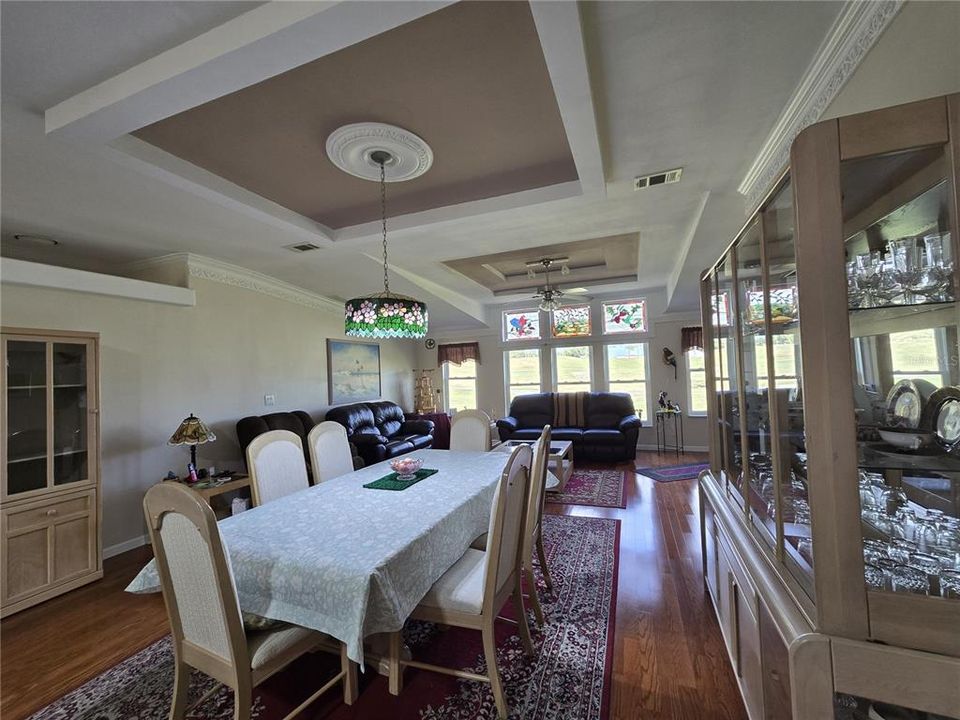 待售: $320,000 (3 贝兹, 2 浴室, 1910 平方英尺)