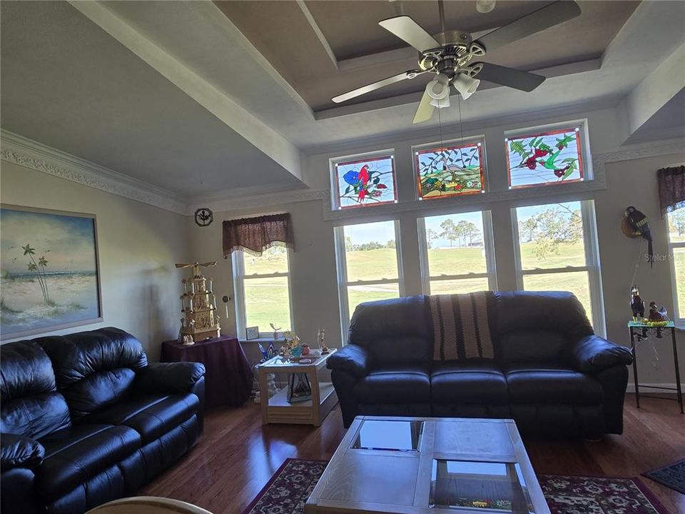 待售: $320,000 (3 贝兹, 2 浴室, 1910 平方英尺)