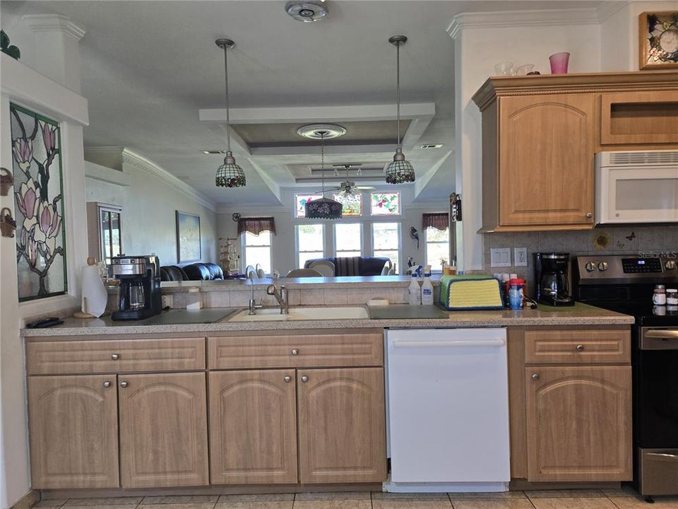 待售: $320,000 (3 贝兹, 2 浴室, 1910 平方英尺)