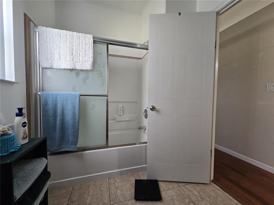 待售: $320,000 (3 贝兹, 2 浴室, 1910 平方英尺)