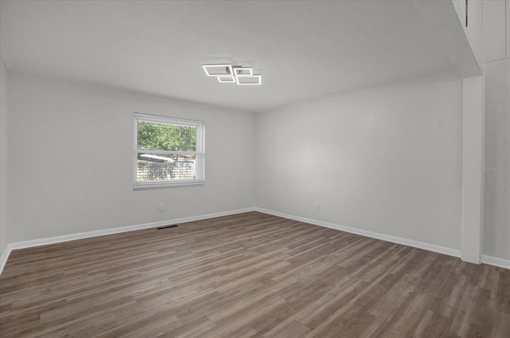 En Venta: $329,000 (3 camas, 2 baños, 2039 Pies cuadrados)