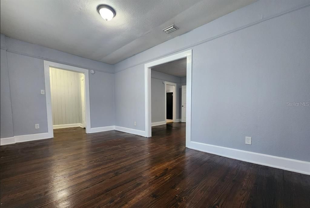 В аренду: $1,150 (2 спален, 1 ванн, 1235 Квадратных фут)