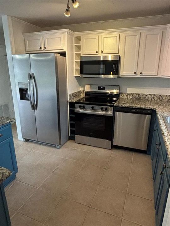 For Sale: $245,000 (3 beds, 1 baths, 1595 Square Feet)