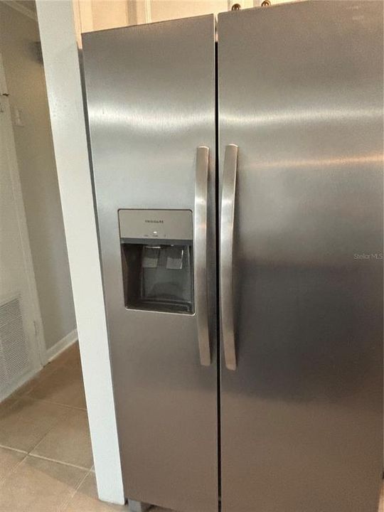 For Sale: $245,000 (3 beds, 1 baths, 1595 Square Feet)