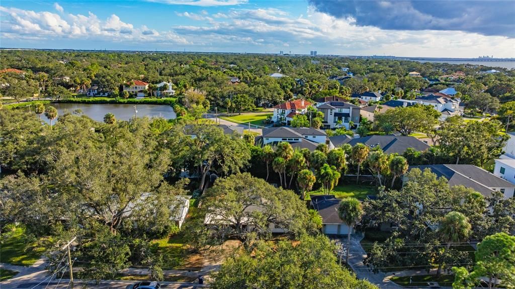 For Sale: $2,899,000 (5 beds, 5 baths, 4500 Square Feet)