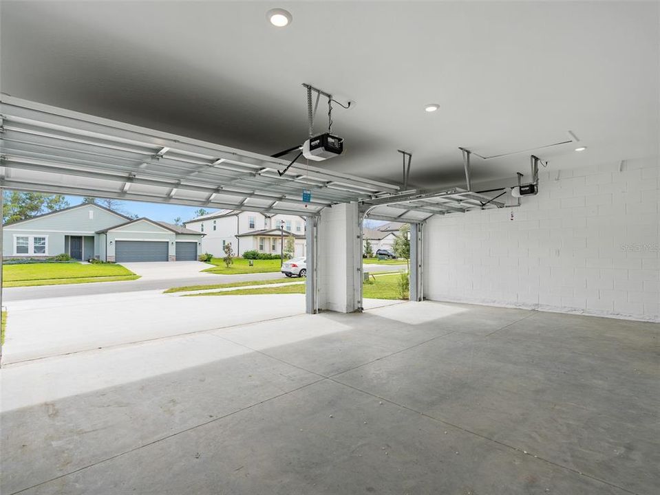 出租: $2,700 (4 贝兹, 3 浴室, 2211 平方英尺)