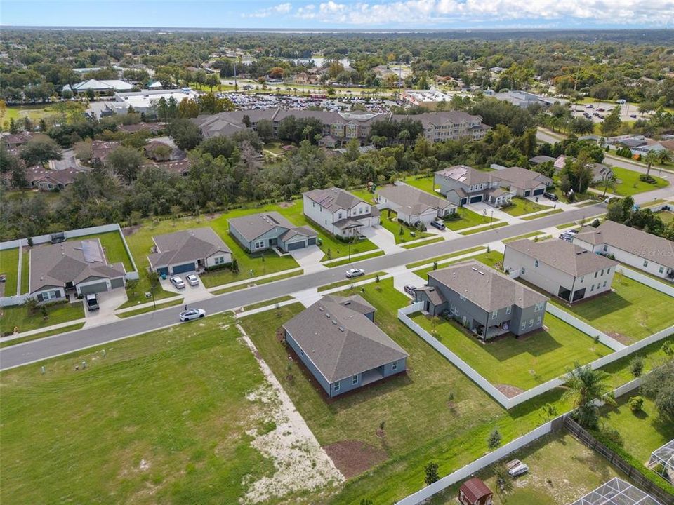 出租: $2,700 (4 贝兹, 3 浴室, 2211 平方英尺)