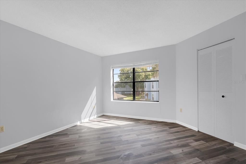 Active With Contract: $149,000 (2 beds, 2 baths, 820 Square Feet)