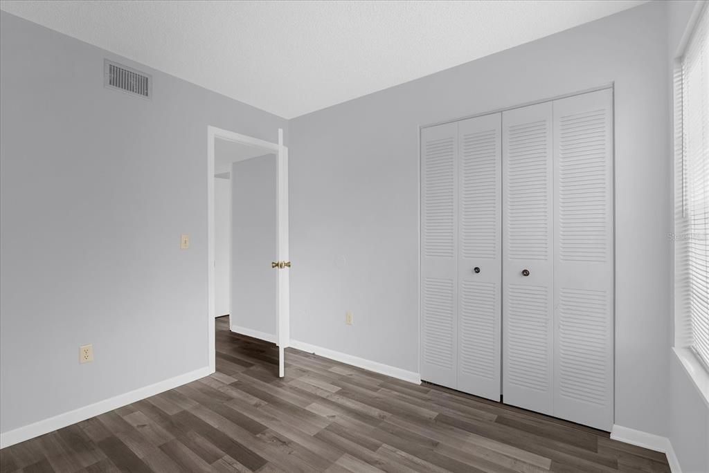 Active With Contract: $149,000 (2 beds, 2 baths, 820 Square Feet)