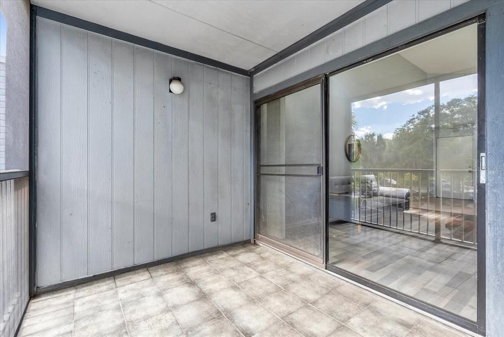 Active With Contract: $149,000 (2 beds, 2 baths, 820 Square Feet)