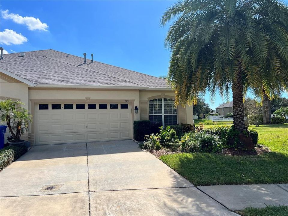 Active With Contract: $2,100 (3 beds, 2 baths, 1581 Square Feet)