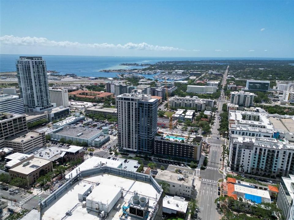 For Sale: $1,475,000 (2 beds, 2 baths, 1663 Square Feet)