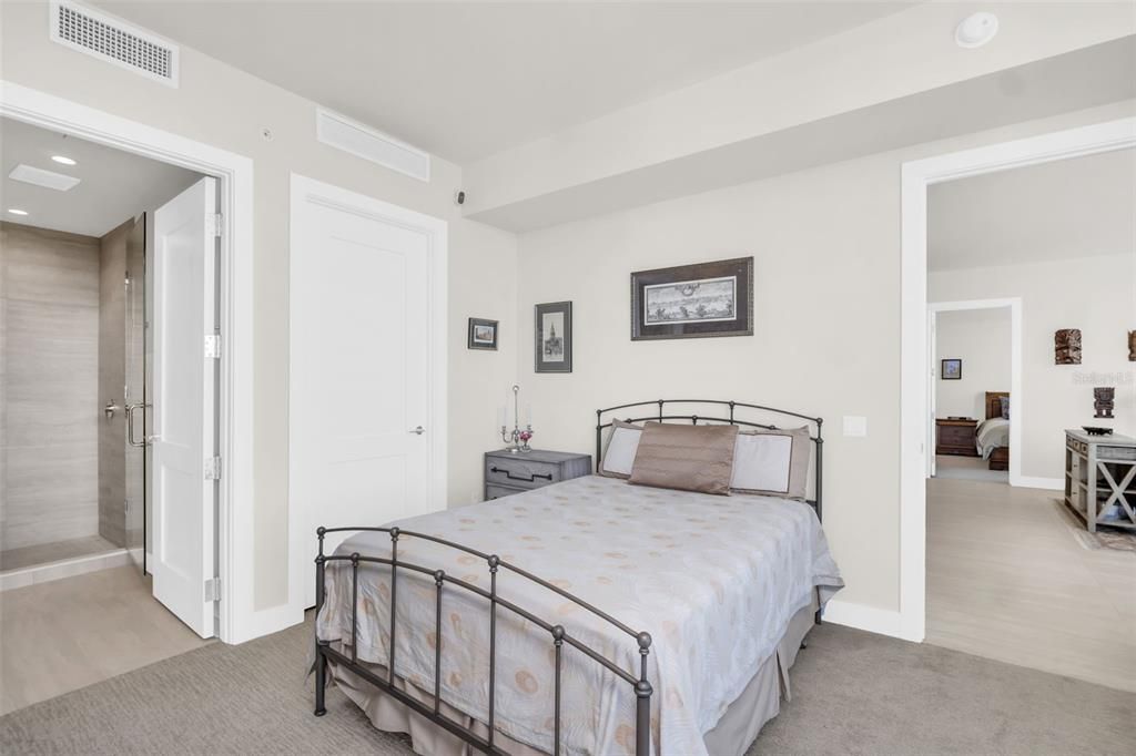 For Sale: $1,475,000 (2 beds, 2 baths, 1663 Square Feet)