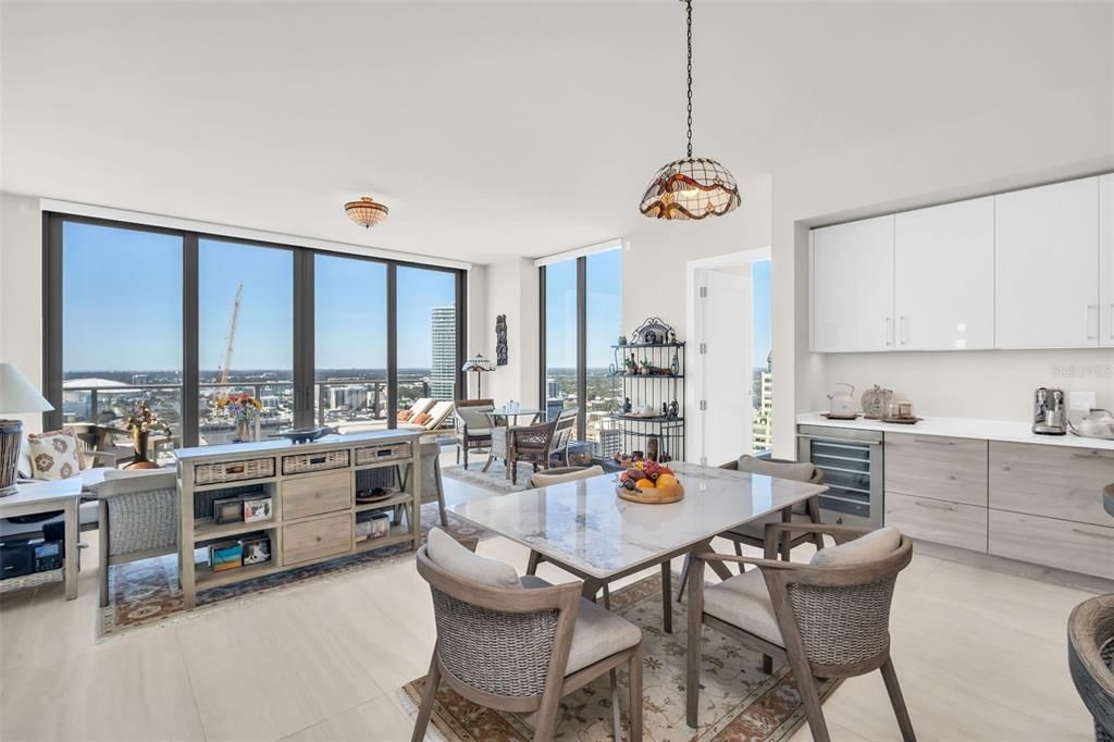 For Sale: $1,475,000 (2 beds, 2 baths, 1663 Square Feet)