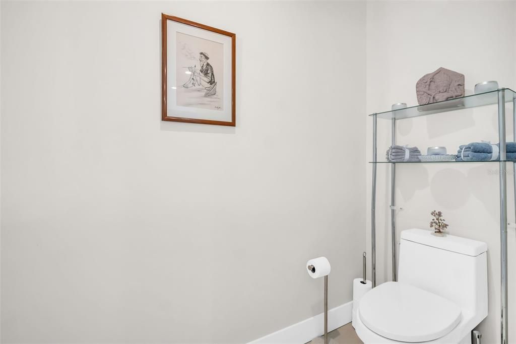 For Sale: $1,475,000 (2 beds, 2 baths, 1663 Square Feet)