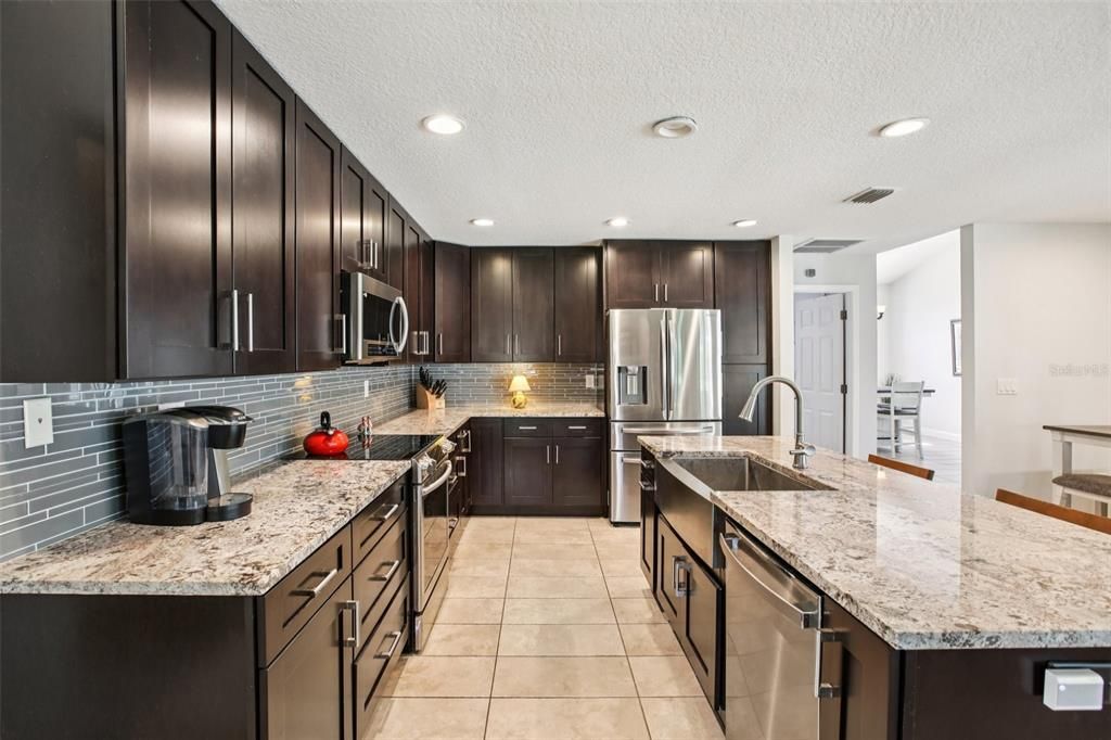 For Sale: $830,000 (3 beds, 2 baths, 2314 Square Feet)