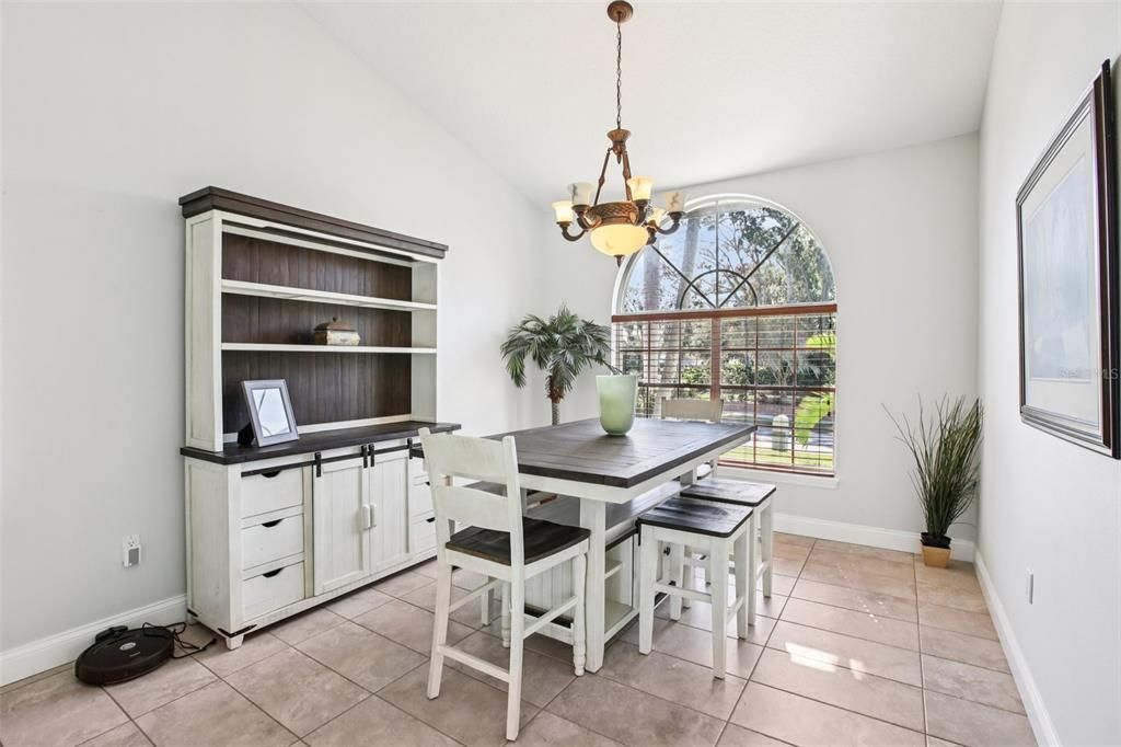 For Sale: $830,000 (3 beds, 2 baths, 2314 Square Feet)