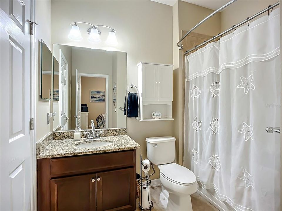 For Sale: $284,500 (2 beds, 2 baths, 1228 Square Feet)