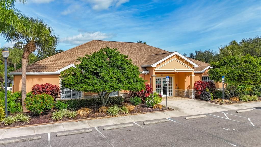 For Sale: $284,500 (2 beds, 2 baths, 1228 Square Feet)