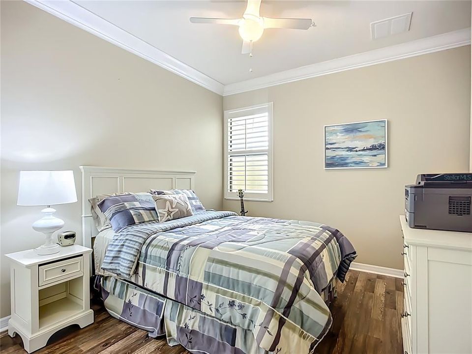 For Sale: $284,500 (2 beds, 2 baths, 1228 Square Feet)