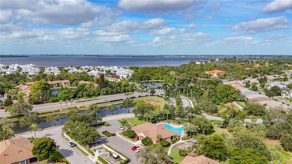 For Sale: $284,500 (2 beds, 2 baths, 1228 Square Feet)