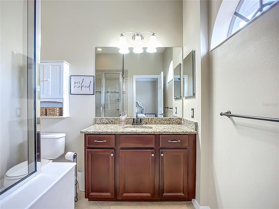 For Sale: $284,500 (2 beds, 2 baths, 1228 Square Feet)