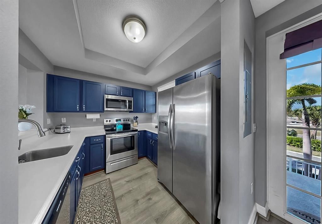 Active With Contract: $299,000 (2 beds, 1 baths, 1110 Square Feet)