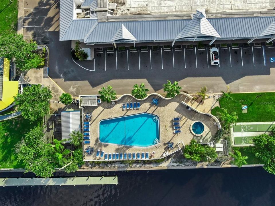 Active With Contract: $299,000 (2 beds, 1 baths, 1110 Square Feet)