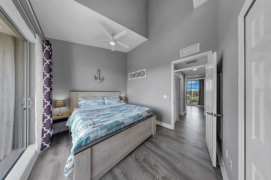 Active With Contract: $299,000 (2 beds, 1 baths, 1110 Square Feet)