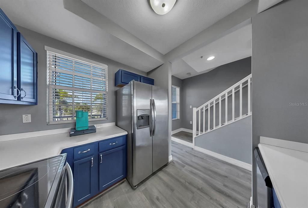 Active With Contract: $299,000 (2 beds, 1 baths, 1110 Square Feet)