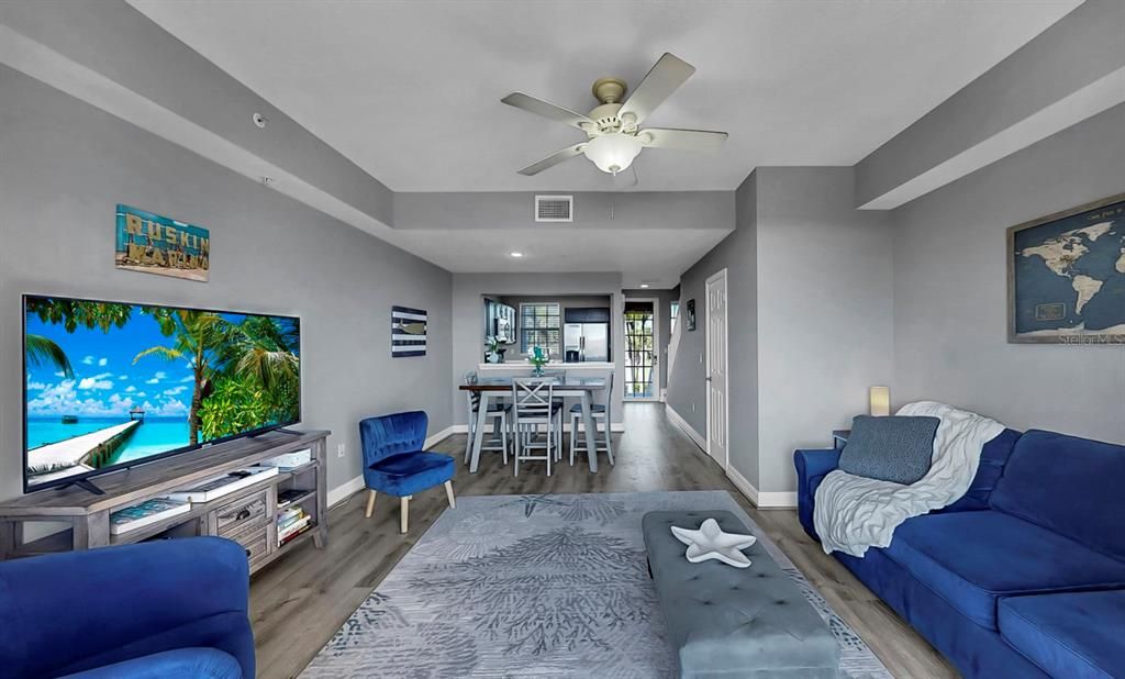 Active With Contract: $299,000 (2 beds, 1 baths, 1110 Square Feet)